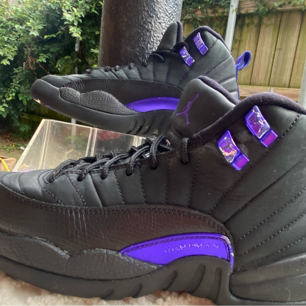 Jordan Kids Sneakers in Black and Purple